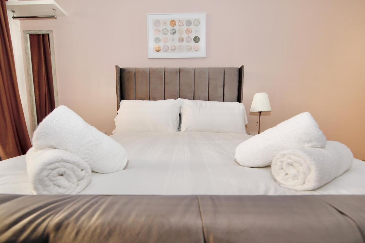 Edgware Hub Hotel ลอนดอน ภายนอก รูปภาพ