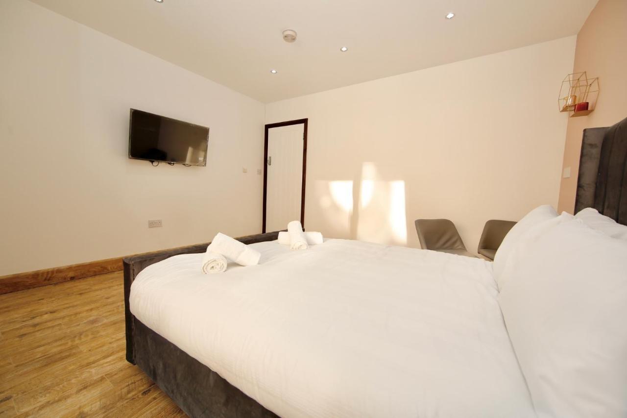 Edgware Hub Hotel ลอนดอน ภายนอก รูปภาพ