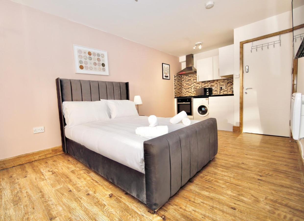 Edgware Hub Hotel ลอนดอน ภายนอก รูปภาพ